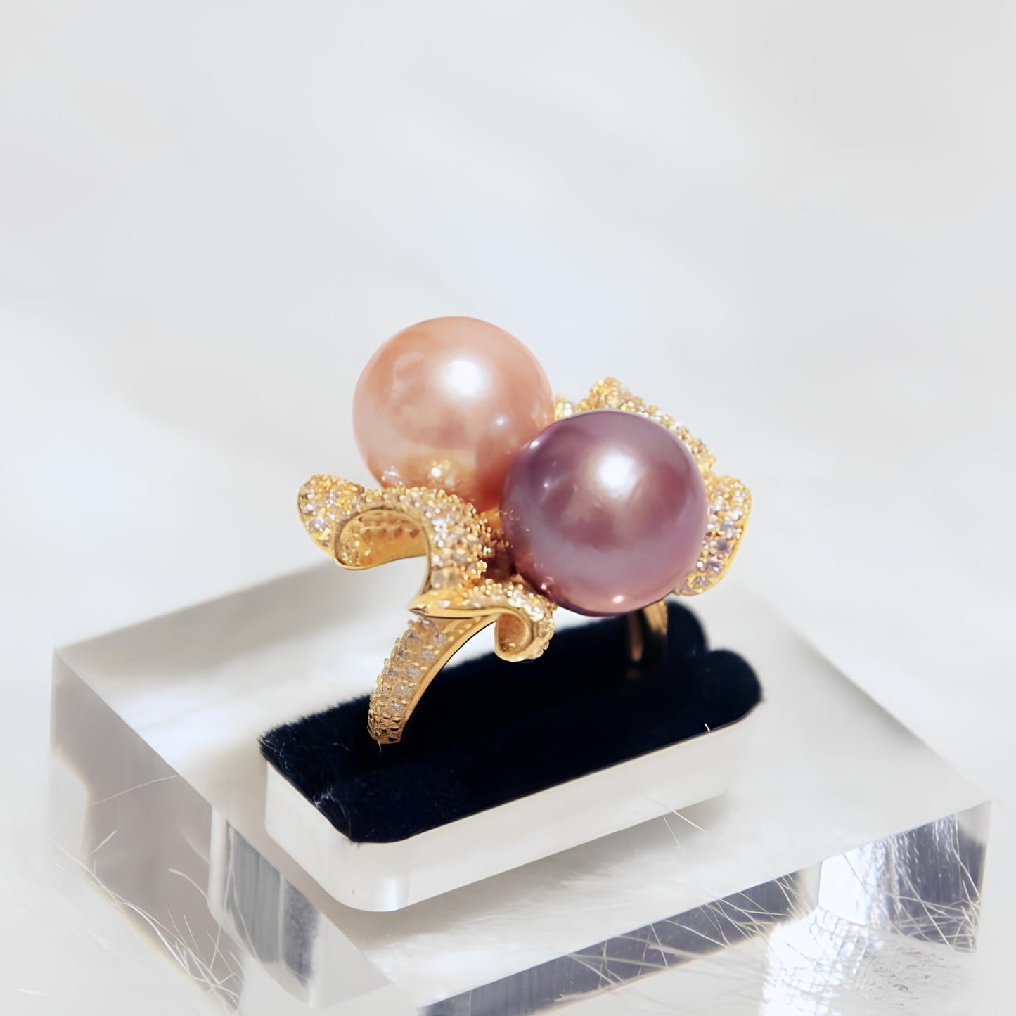 Golden Wave Double Pearl Ring