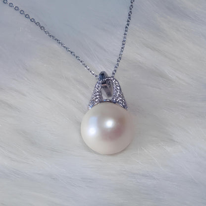 Jumbo White Pearl Pendant