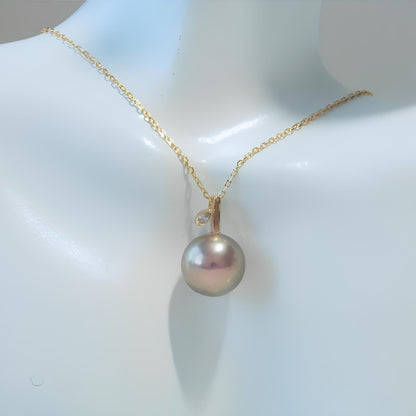 Witch's Apple Pearl Necklace