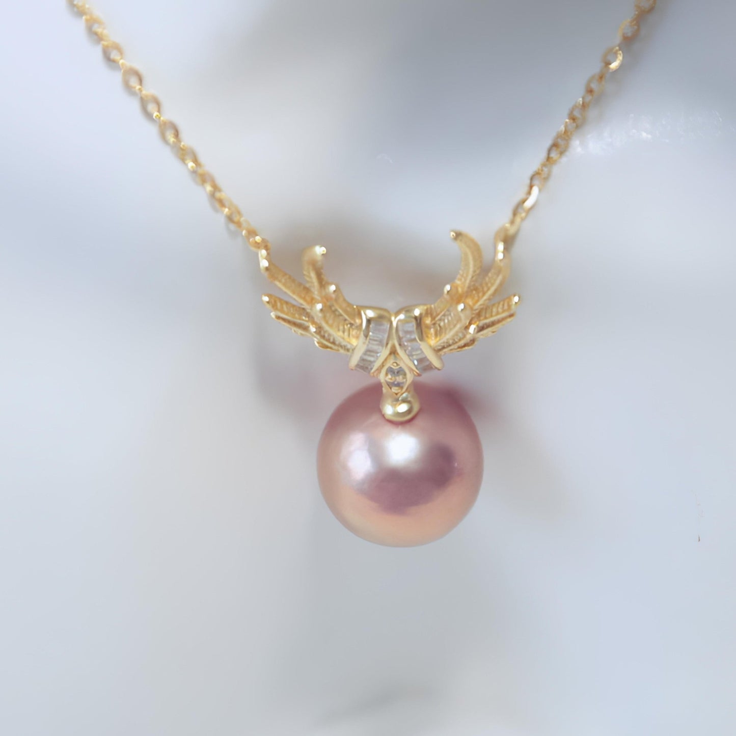 Angel Wings Pearl Necklace - Tricky Lucky