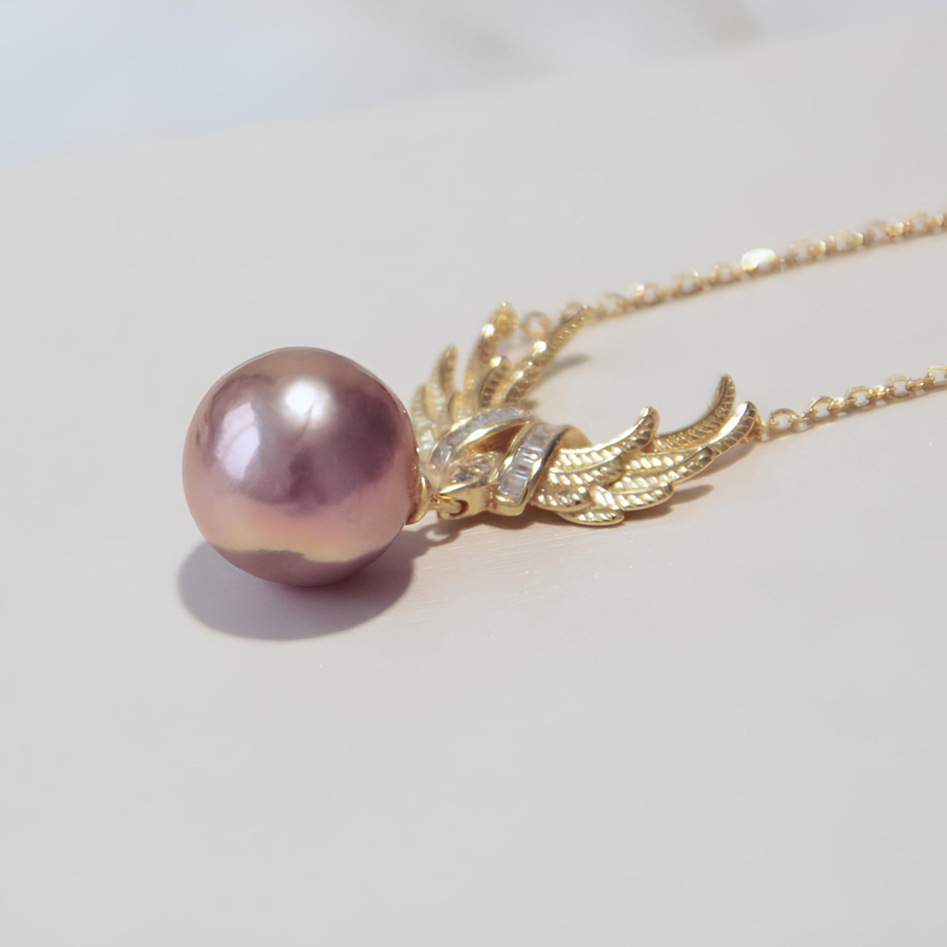 Angel Wings Pearl Necklace - Tricky Lucky