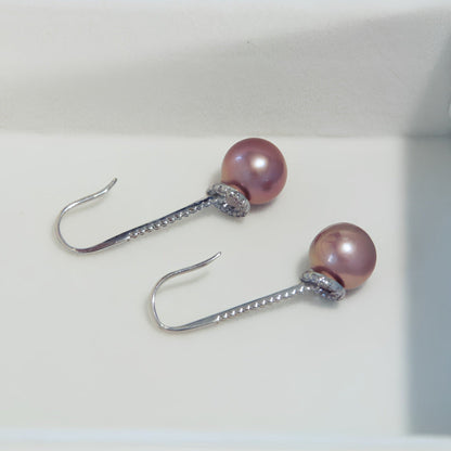 Aperture Pearl Earrings - Tricky Lucky