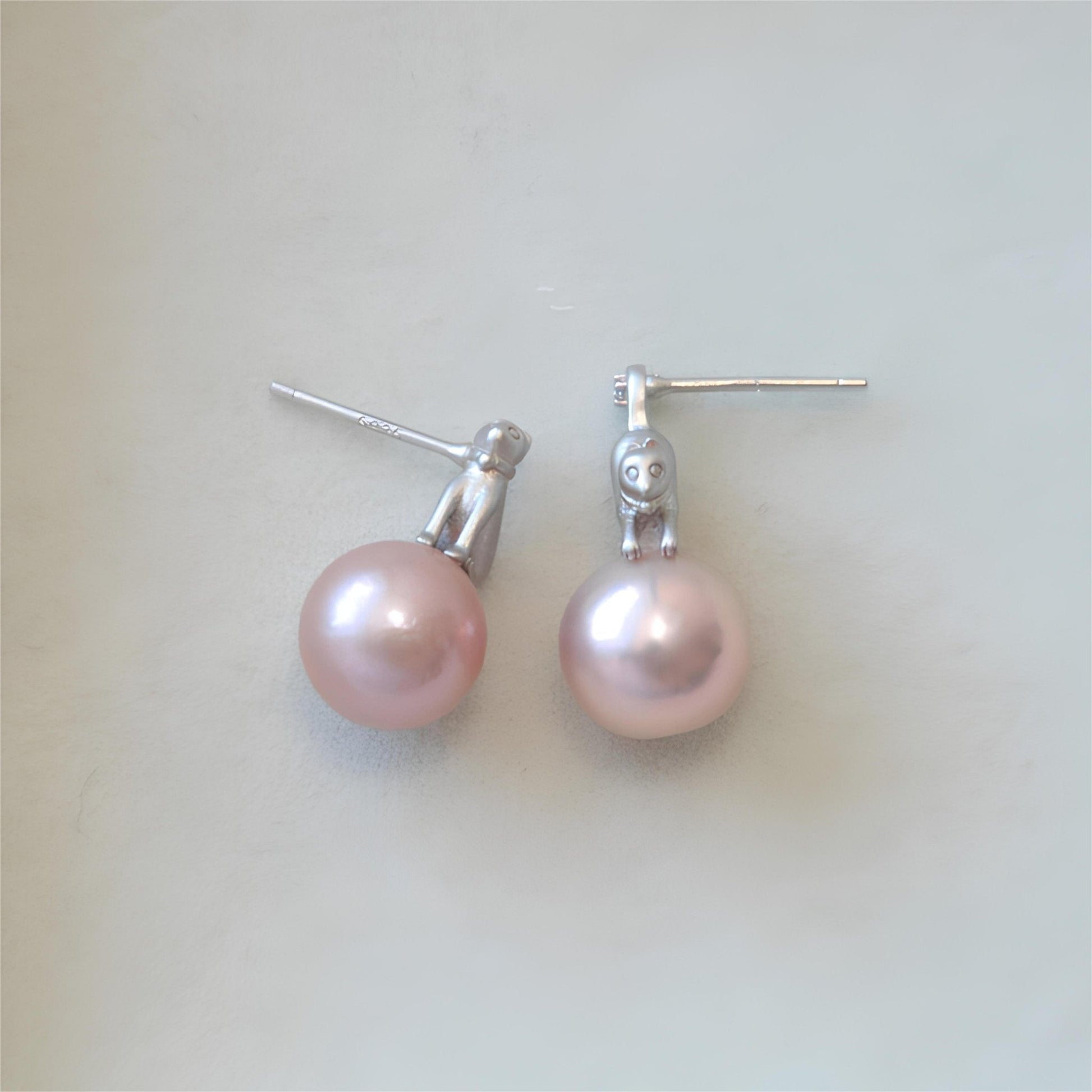 Buccellati Style Cat Pearl Earrings - Tricky Lucky