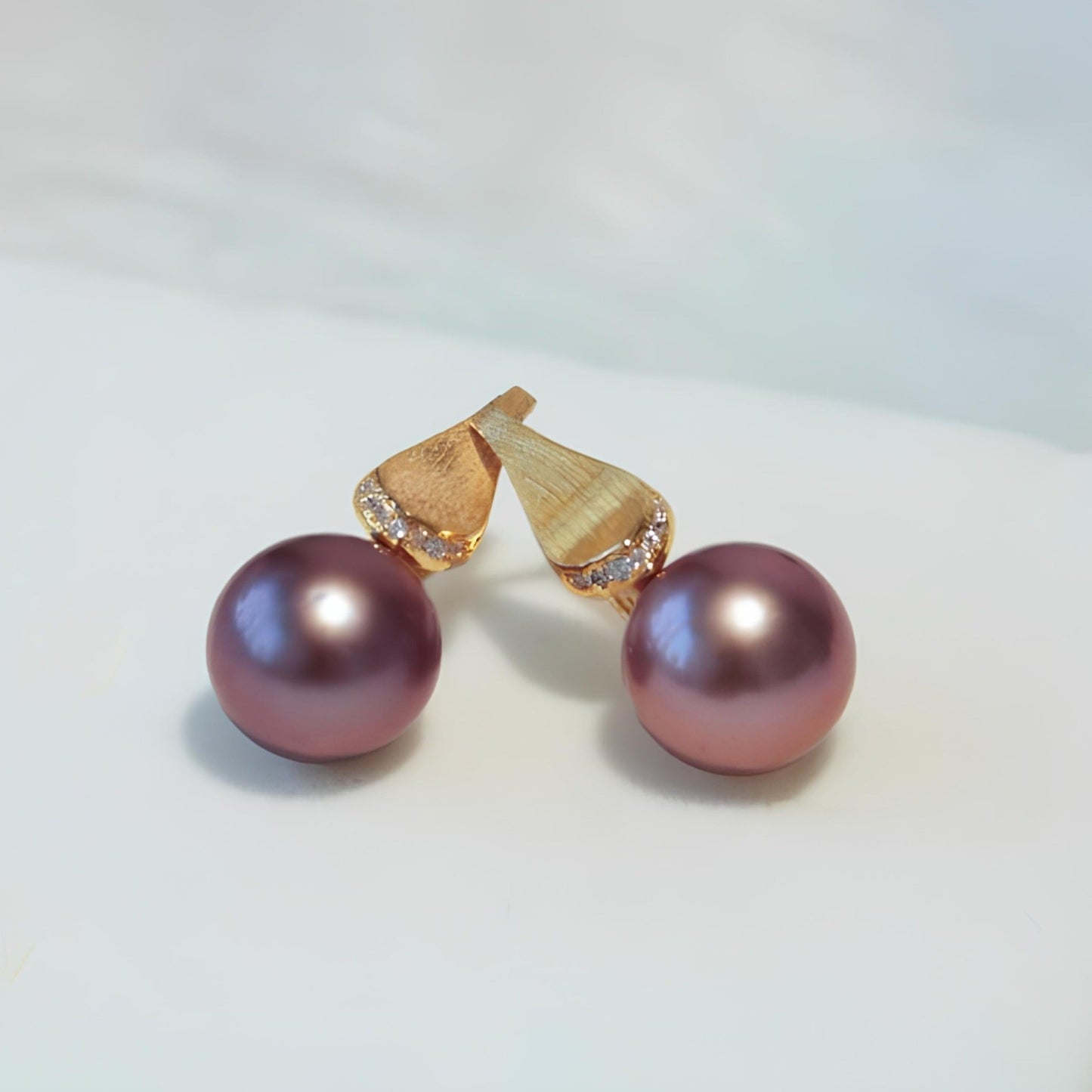 Buccellati Style Pearl Earrings - Tricky Lucky