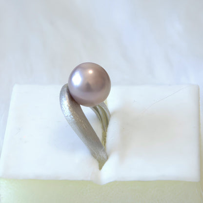 Buccellati Style Pearl Ring - Tricky Lucky