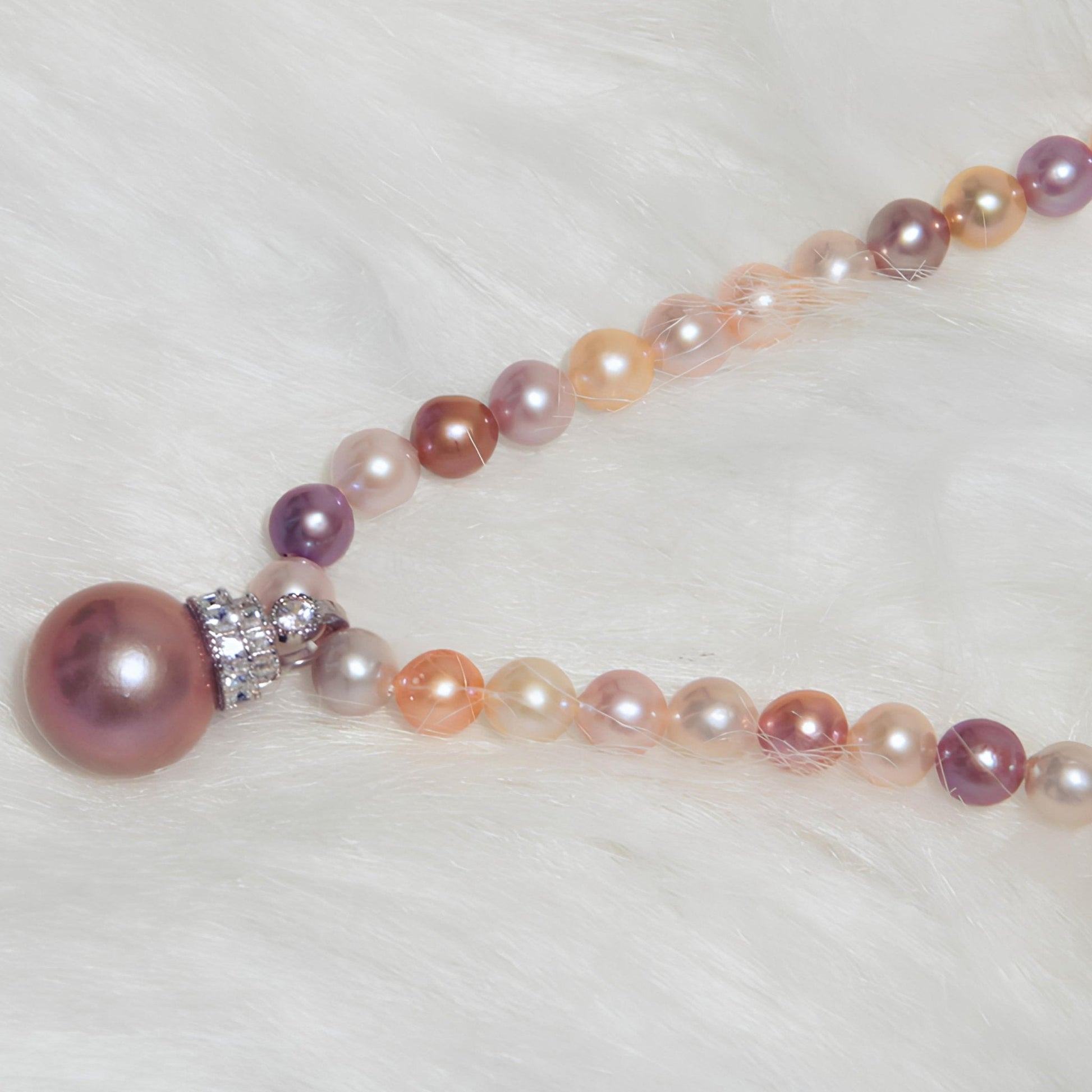 Cake Natural Pearl Easy - clip Pendant - Tricky Lucky