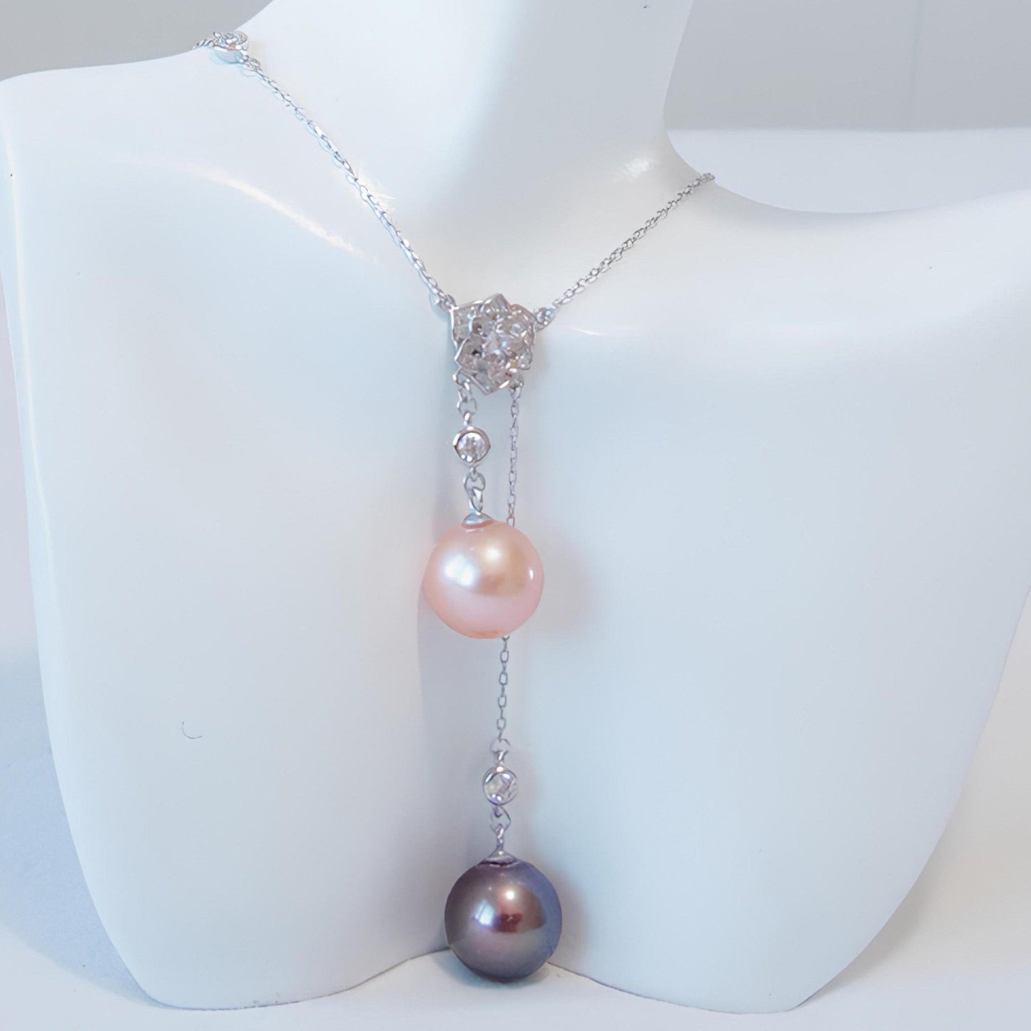 Camellia double pearl necklace - Tricky Lucky