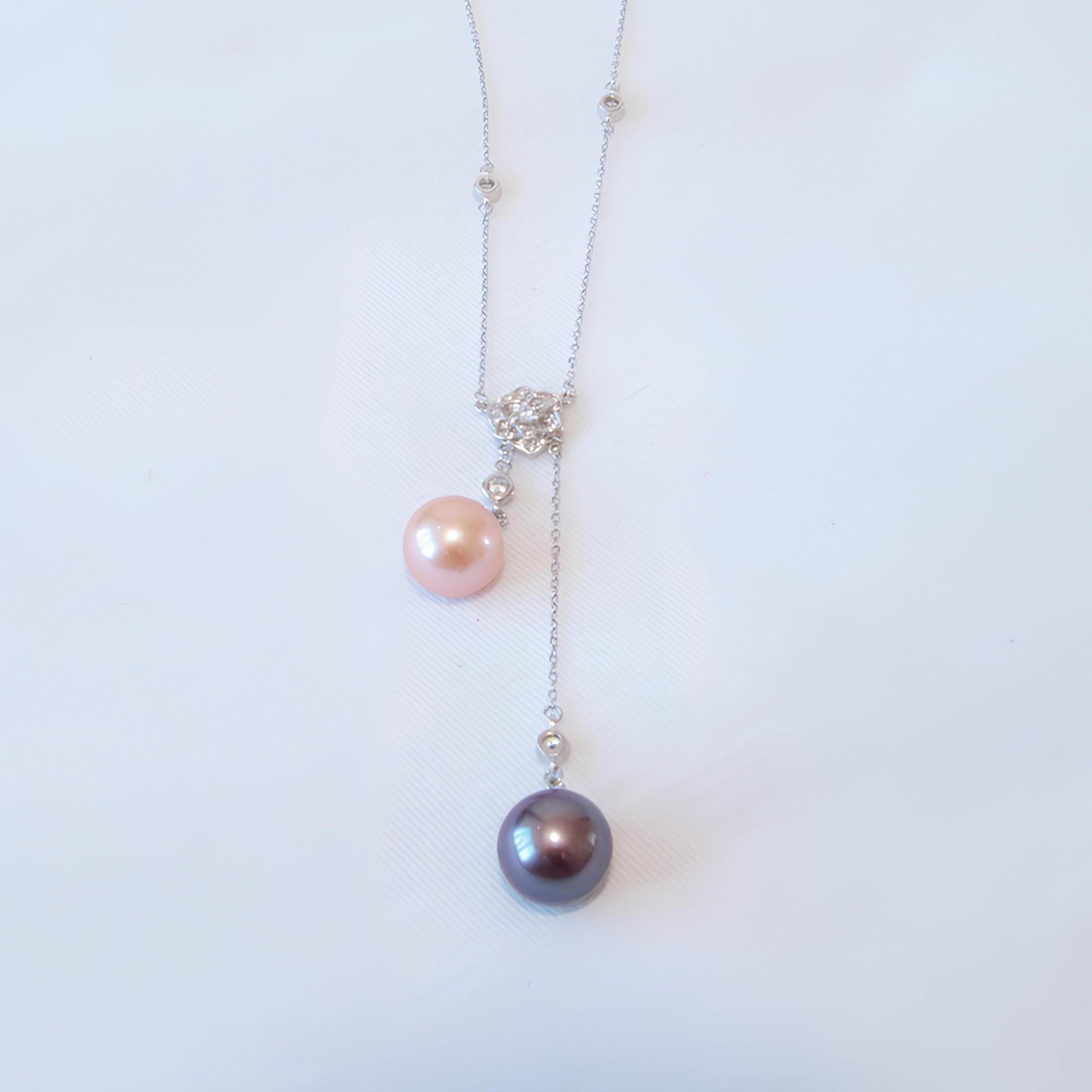 Camellia double pearl necklace - Tricky Lucky