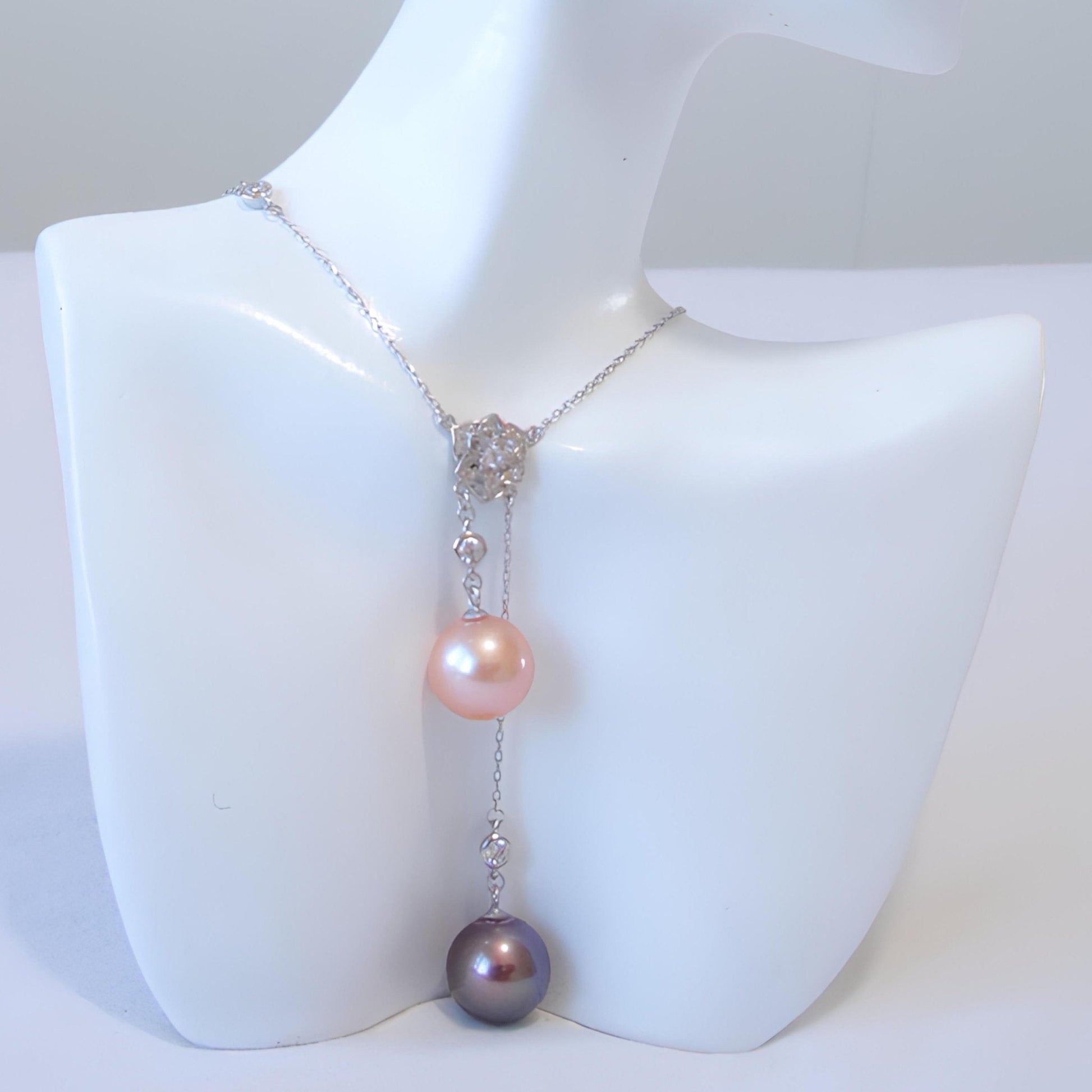 Camellia double pearl necklace - Tricky Lucky