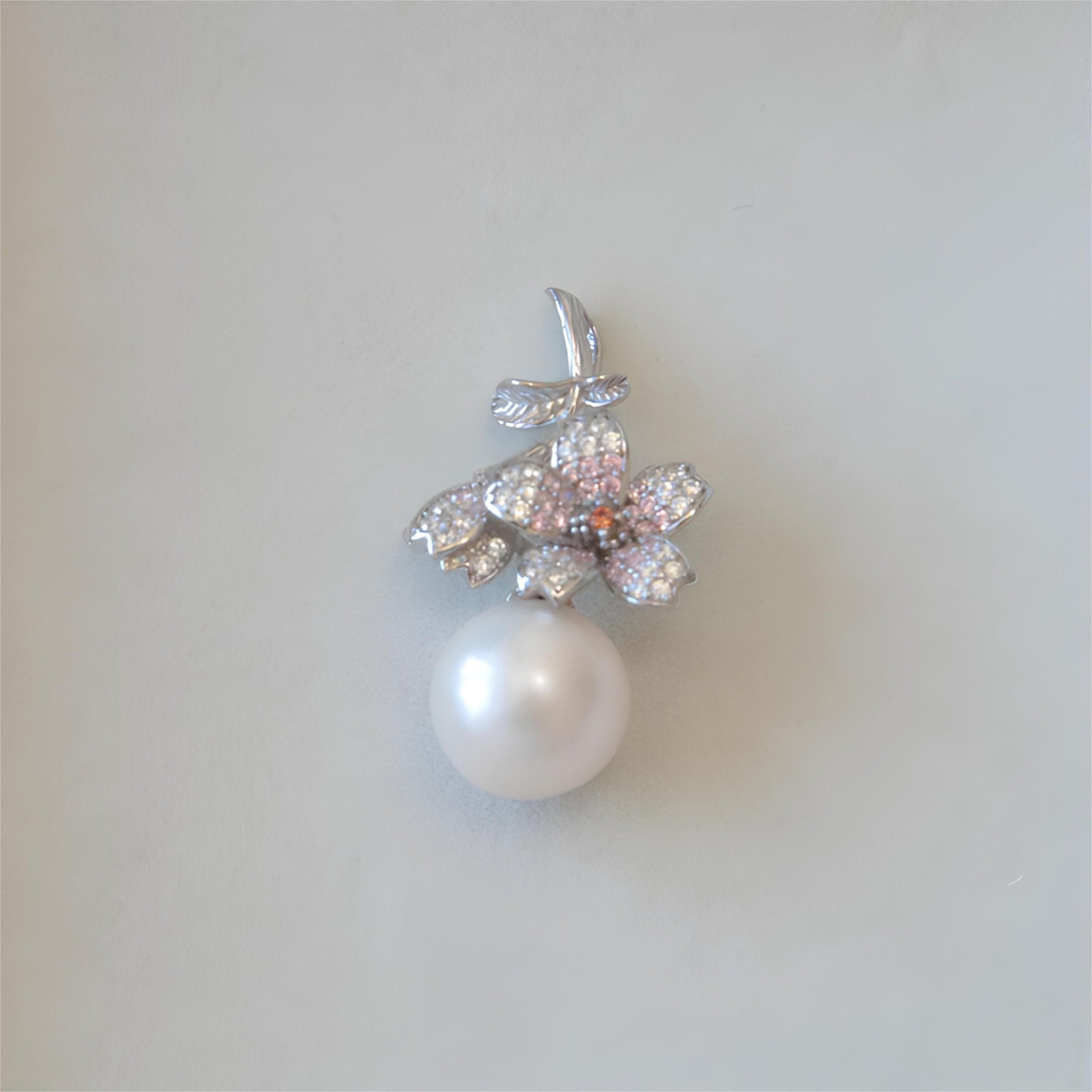 Cherry Flower White Pearl Pendant - Tricky Lucky