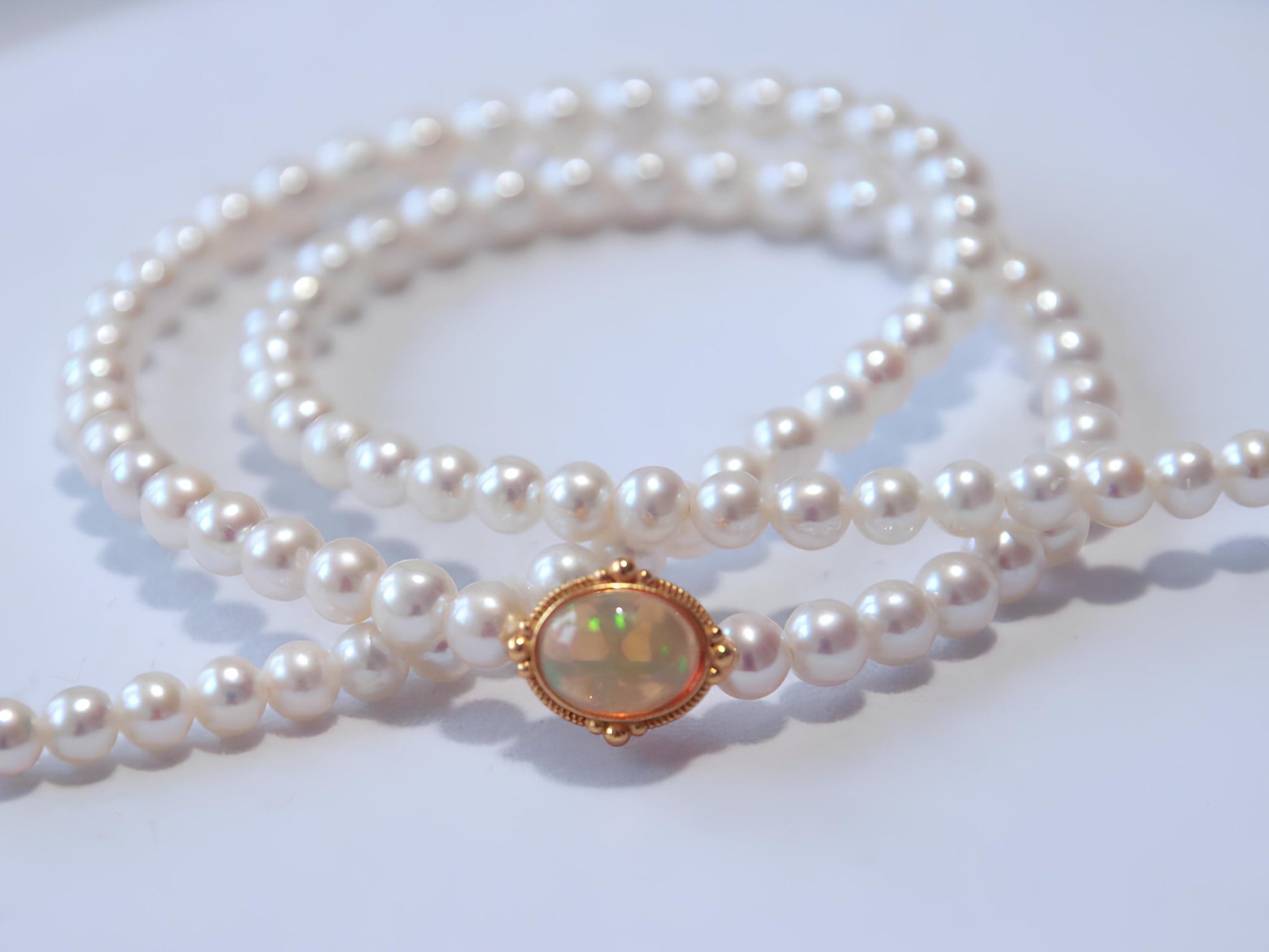 Classic Small White Pearl Necklace - Tricky Lucky