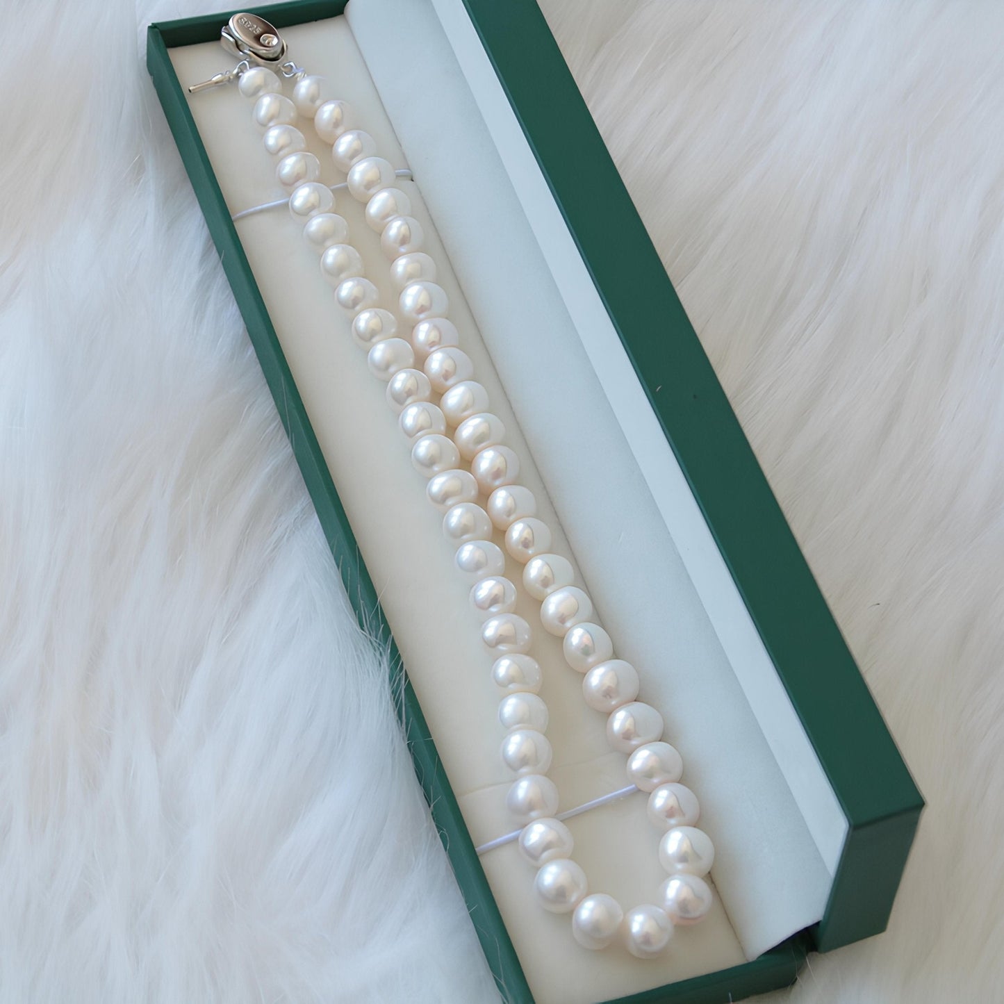 Classic White Pearl Necklace - Tricky Lucky