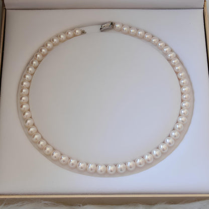 Classic White Pearl Necklace - Tricky Lucky