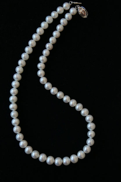 Classic White Pearl Necklace - Tricky Lucky