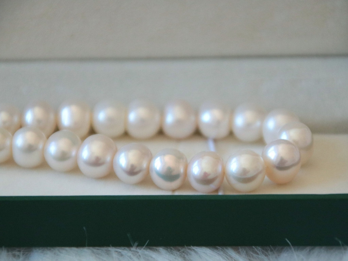 Classic White Pearl Necklace - Tricky Lucky