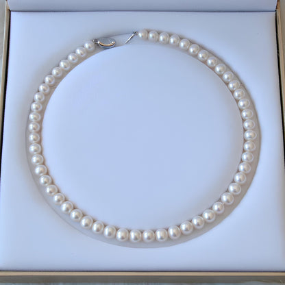 Classic White Pearl Necklace - Tricky Lucky