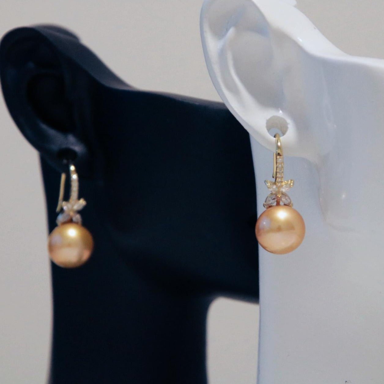 Clover Seawater Pearl Earrings - Tricky Lucky