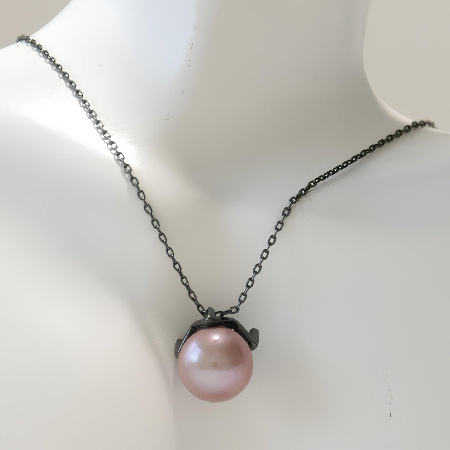 Cool Guy's Pearl Necklace and Ring - Tricky Lucky