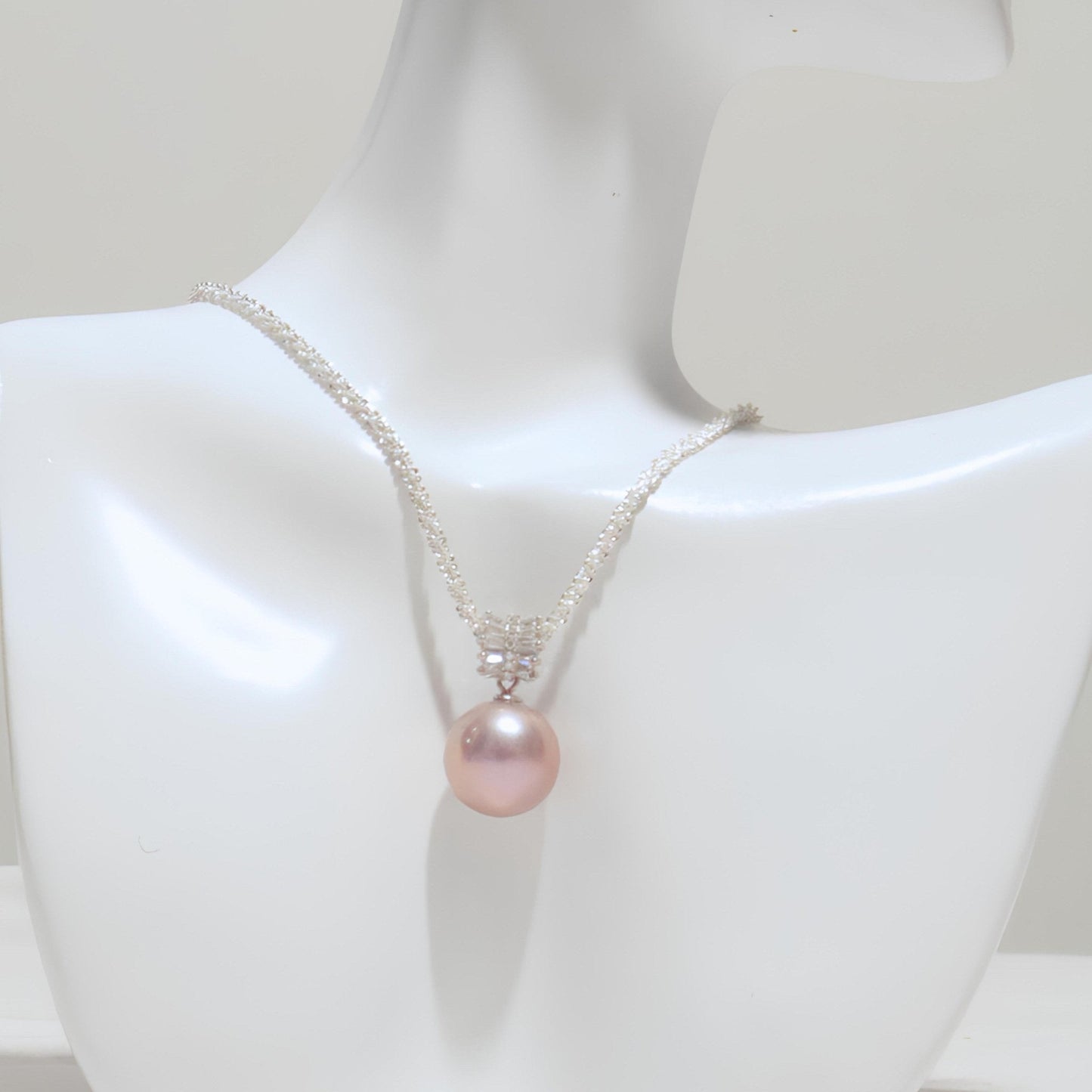 Diamond Bow Pearl Pendant - Tricky Lucky