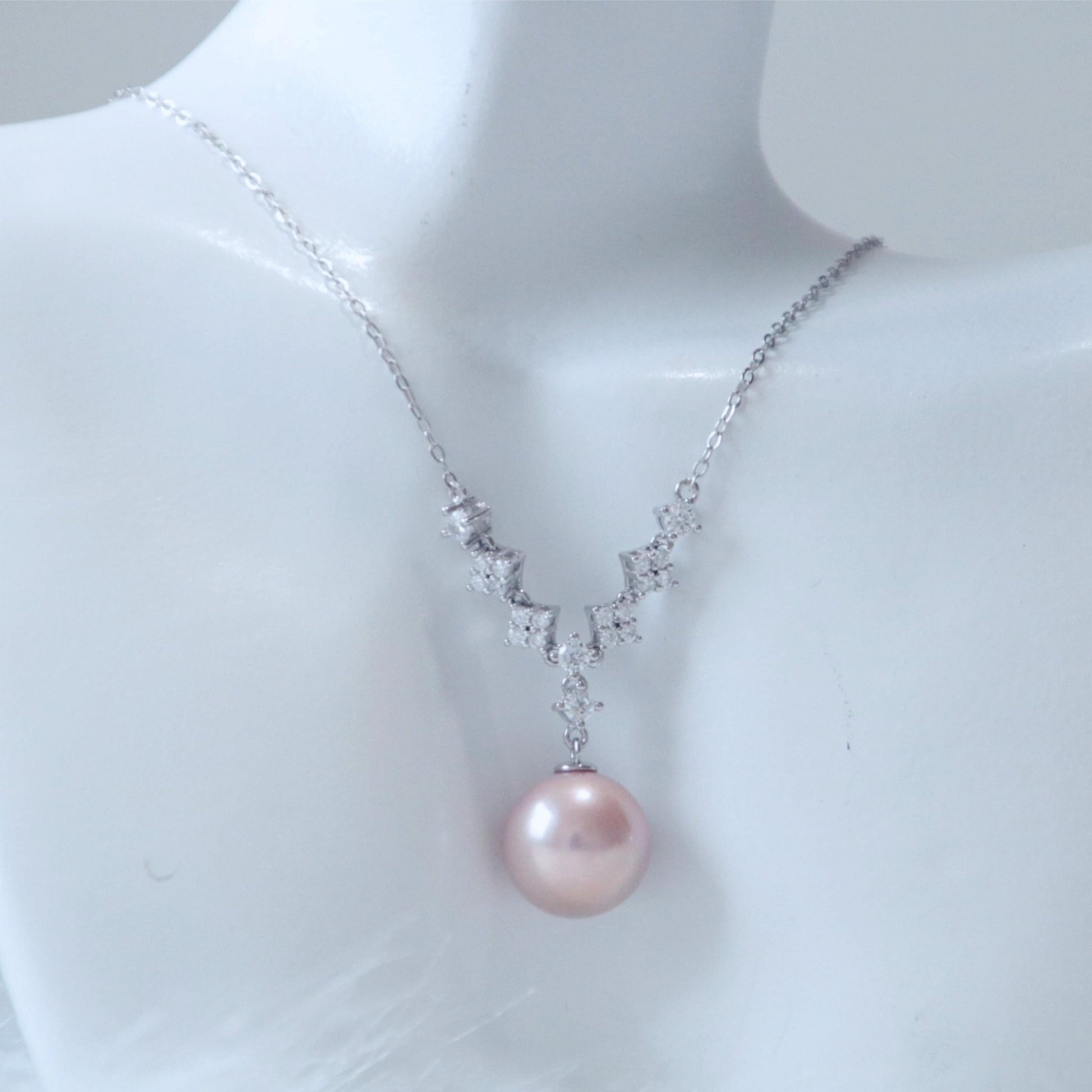 Elegant Pearl Necklace - Tricky Lucky