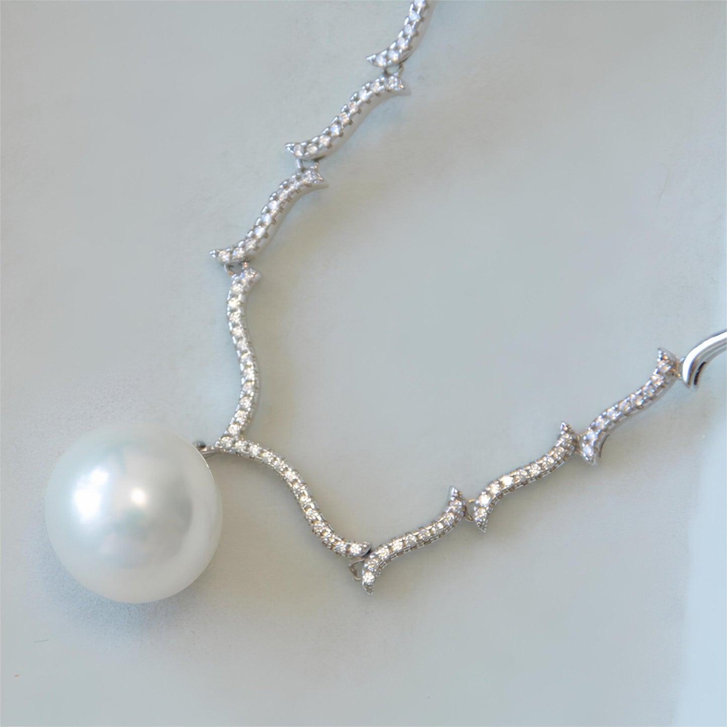 Elegent White Pearl Necklace - Tricky Lucky