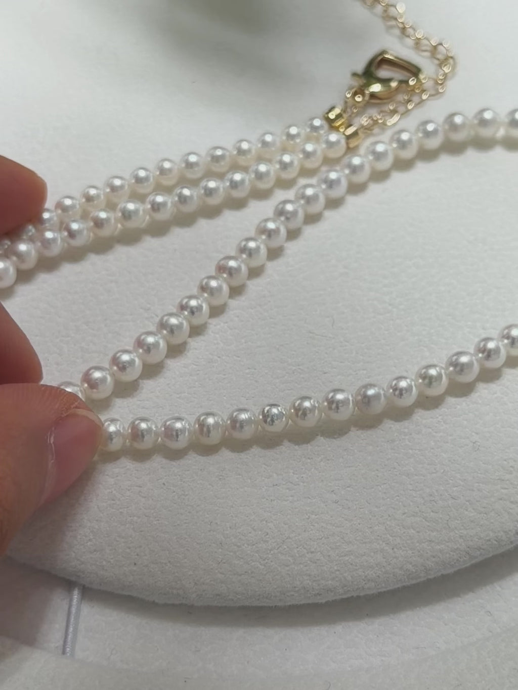minimalist small white pearl necklace