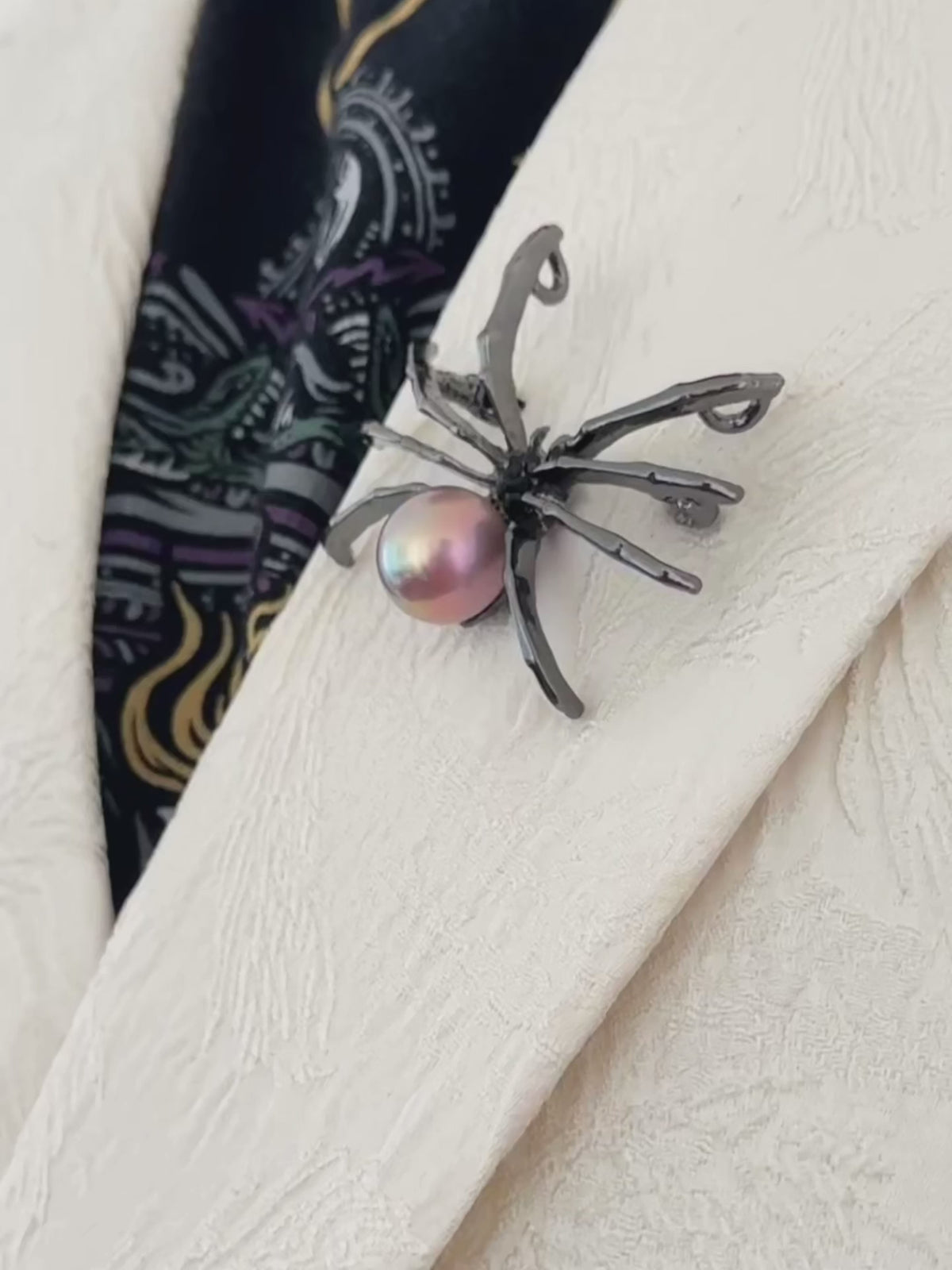 13mm Multicolor Freshwater Pearl Black Widow Spider Brooch