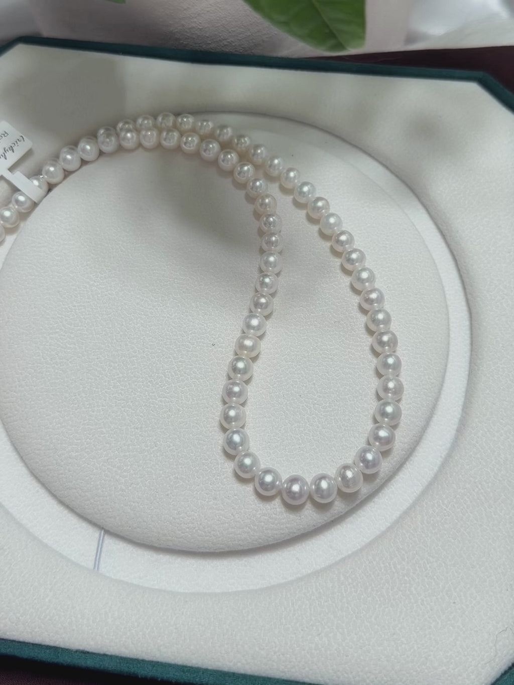Freshwater pearl necklace showing natural colour and lustre variation.