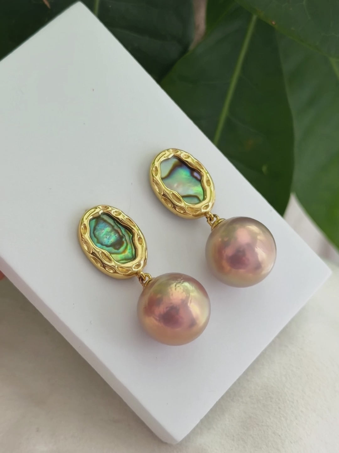 12.7mm Reddish-Brown Pearl Drop Earrings – Green Aurora Halo