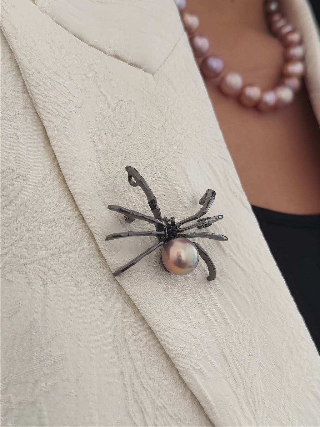 13mm Multicolor Freshwater Pearl Black Widow Spider Brooch